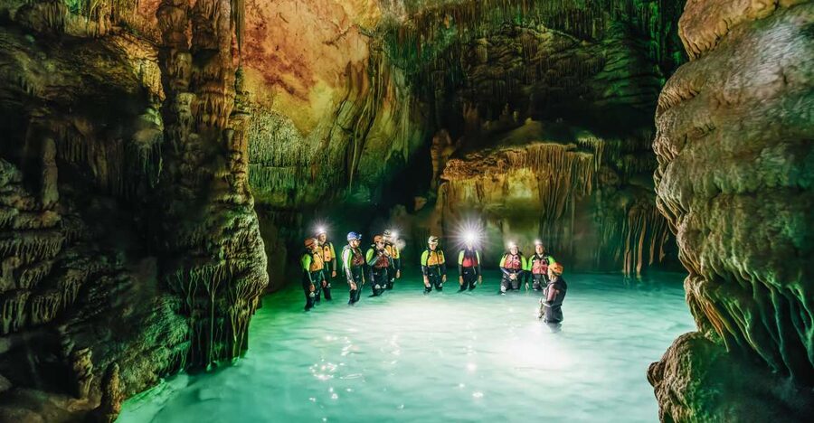 Mallorca: Cova des Coloms Caving Trip with Hotel Transfer - Mallorca’s Cova des Coloms: the half-day reality in plain terms