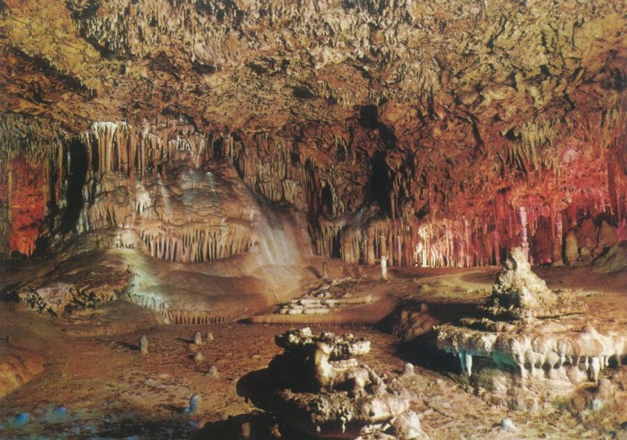 Mallorca: Day Trip to Caves of Hams & Optional Dinosaurland - Should you book this Caves of Hams and Dinosaurland tour?