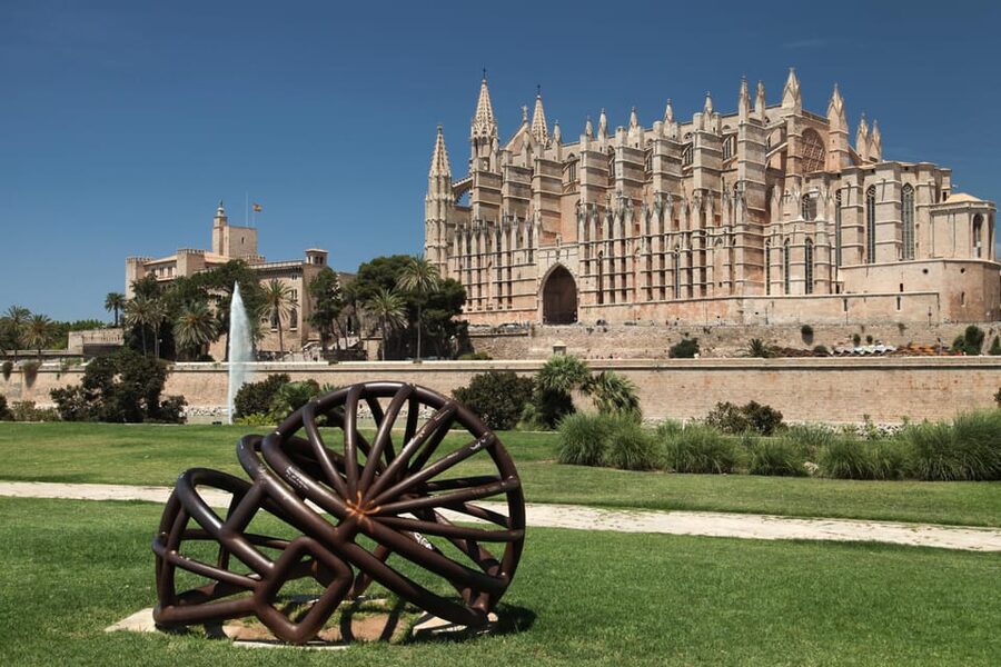 Mallorca: Drach and Hams Caves, and Porto Cristo Day Tour - Pickup, Timing, and Meeting Points, Where Days Can Go Smooth or Confusing