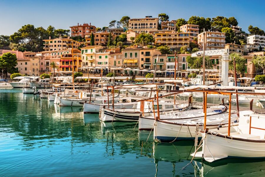 Mallorca: Island Trip by Train, Tramway, and Boat - Port de Sóller Beaches, Fishing Boats, and Food on Your Schedule