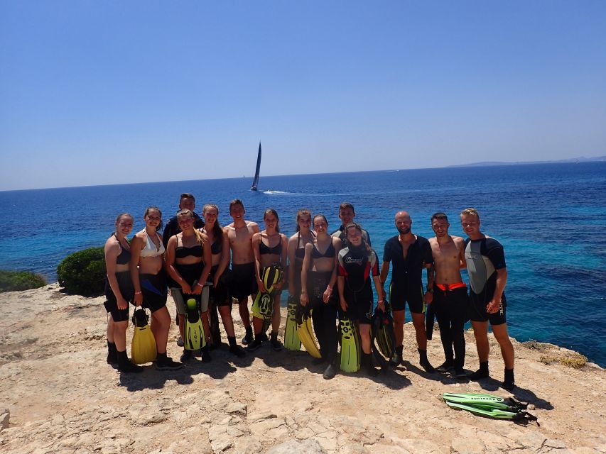 Mallorca: Snorkeling in a Beautiful Nature Reserve - Underwater time: rock formations, fish schools, and ray sightings