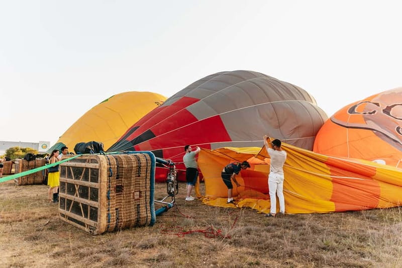 Mallorca: Sunrise or Sunset Hot Air Balloon Flight - Up in the Basket: Around 300 Meters and Over 1,000 Feet of Air Time