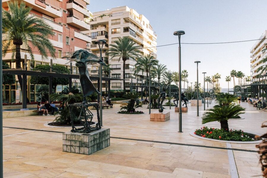 Marbella Old Town: Group Tour with a True Local - Price and value for a 1.5-hour Old Town walk
