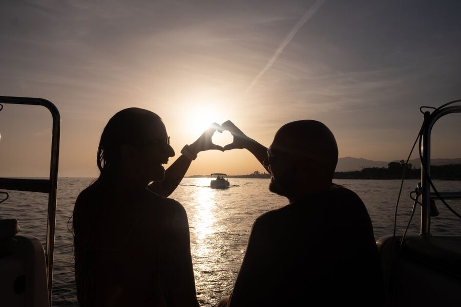 Marbella: Sailing & Dolphin Watching with Snacks and Drinks - Where you start and how to show up prepared