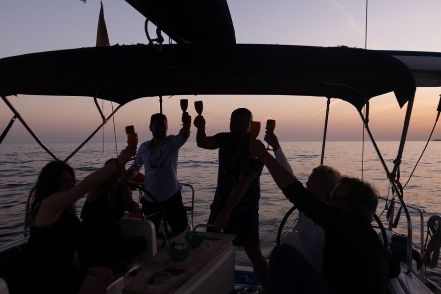 Marbella: Sunset Sailing Trip with Drinks and Snacks - What Can You See Along the Way?