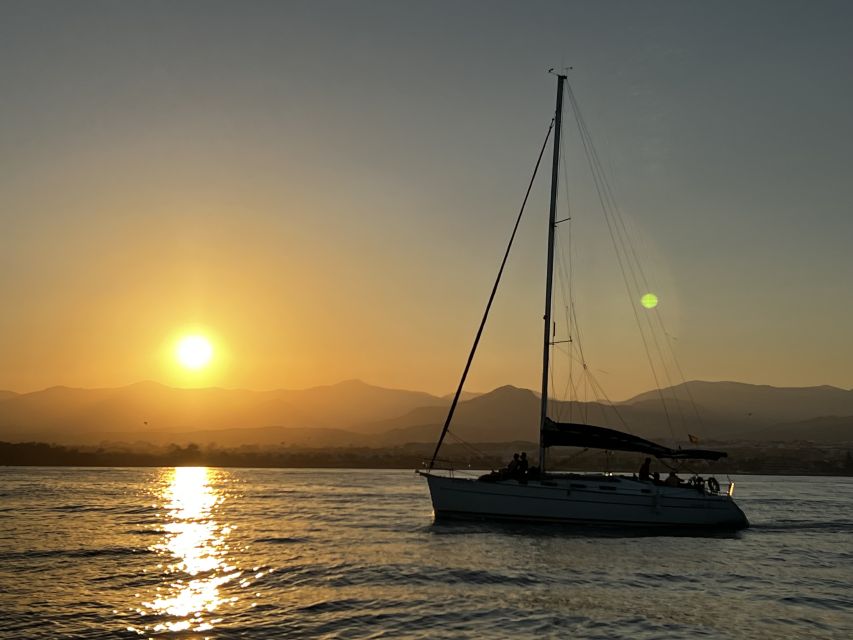 Marbella: Sunset Sailing Trip with Drinks and Snacks - Comfort Tips for Choppy Seas and Evening Cool