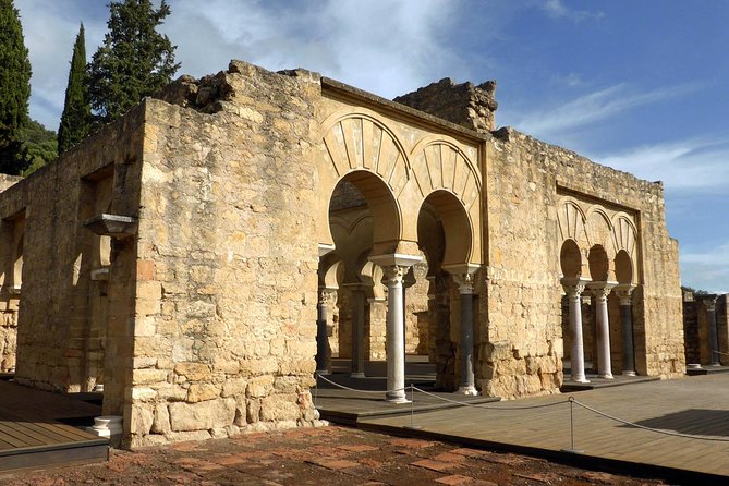 Medina Azahara Guided Tour - Logistics that affect comfort: shoes, water, heat, and group pacing