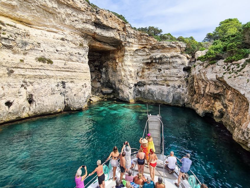Menorca: Full-Day Boat Tour with Paella Lunch - Lunch on Board: Mixed Paella, Sangria or Soda, and Diet Reality Checks
