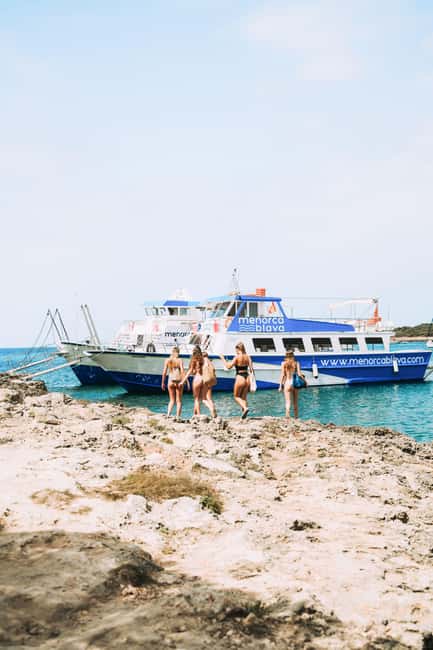 Menorca: Natural Coves and Beaches Boat Trip & Paella Lunch - Stop 1: Son Saura, 2 Hours of Real Beach Time