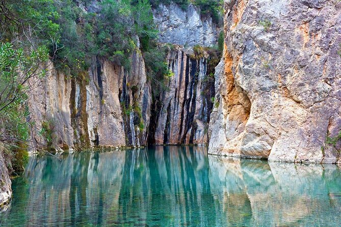 Montanejos Hiking Tour & Thermal Pools from Valencia - What to pack so the day feels easy, not annoying