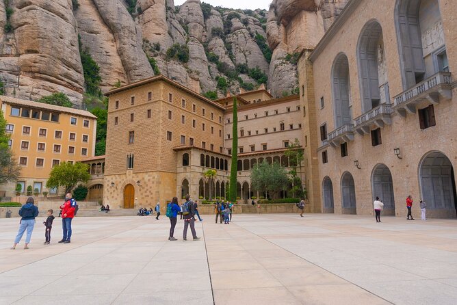 Montserrat: Cog-Wheel, Basilica, Black Madonna & Licor Tasting - Why Montserrat starts to work the moment you leave Barcelona