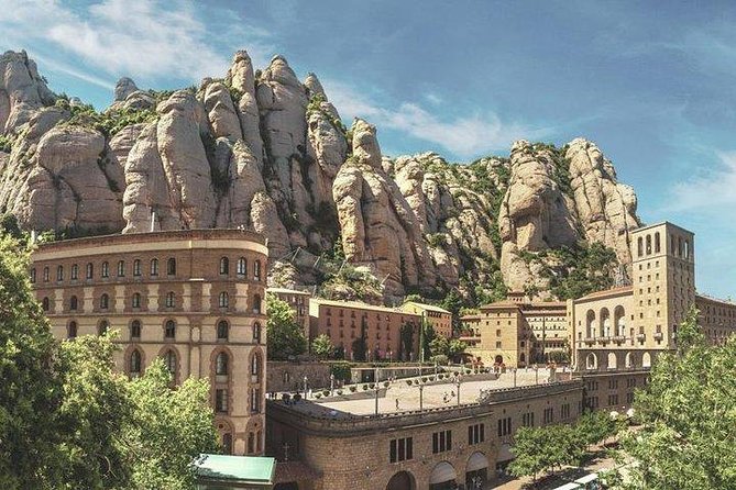 Montserrat Day Trip Private or Small Group with Basilica Tickets - Creu de Sant Miquel again, then the Mercat de Montserrat food stop