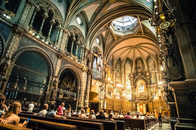 Montserrat Half Day Afternoon Tour from Barcelona - Santa Maria de Montserrat Basilica and the Black Madonna timing reality