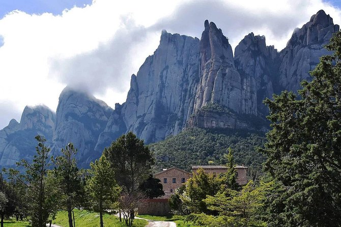 Montserrat,Vineyard, Wine Tasting Small Group Tour & Hotel Pickup - The Montserrat Museum Stop: Worth It or Skip It?