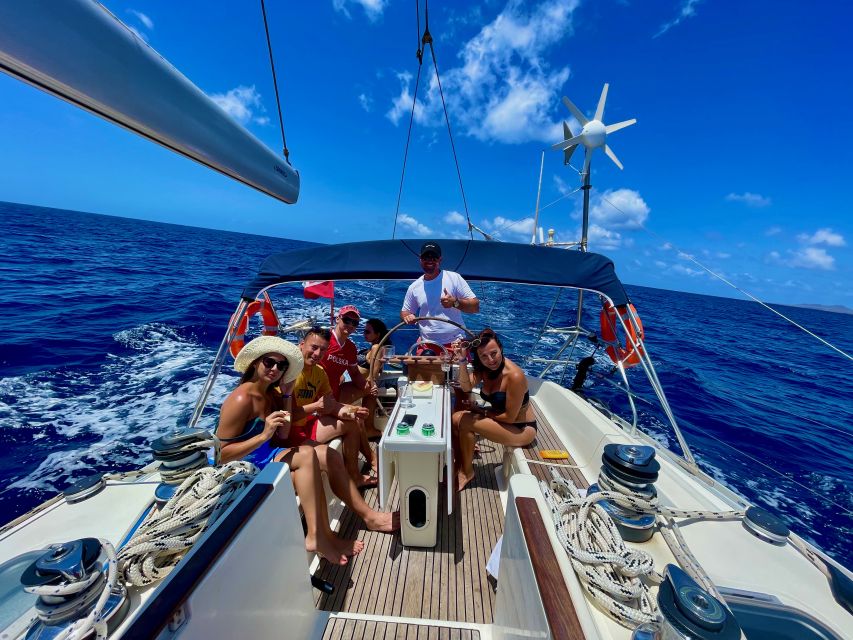 Morro Jable: Sailing Boat Excursion with Food and Drinks - Food and drinks: Canarian lunch with unlimited pours