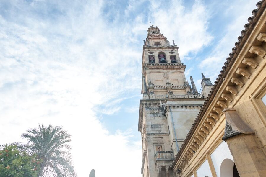 Mosque-Cathedral of Córdoba Guided Tour with Tickets - Why Córdoba’s Mosque-Cathedral feels like two buildings in one