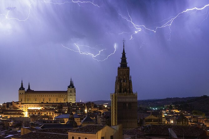 Night Guided Tour of Magical Toledo - Meeting point near Sixto Ramón Parro and how the walk ends