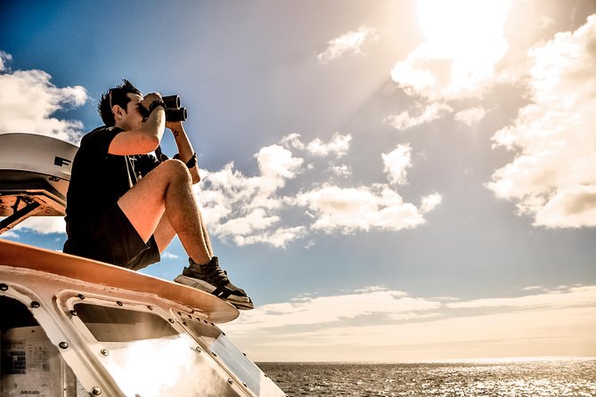 Odyssee 3: The Glass Bottom Boat Tour in Fuerteventura - The crew makes or breaks this kind of day