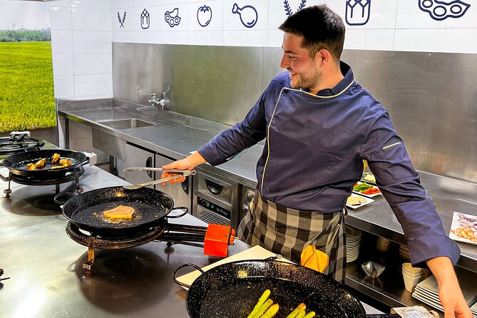 Paella Cooking Class, Wine Tasting & Central Market in Valencia - What you actually learn you can use at home