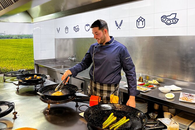 Paella Cooking Class, Wine Tasting & Central Market in Valencia - Mercado Central de Valencia: where your paella starts (and why it matters)