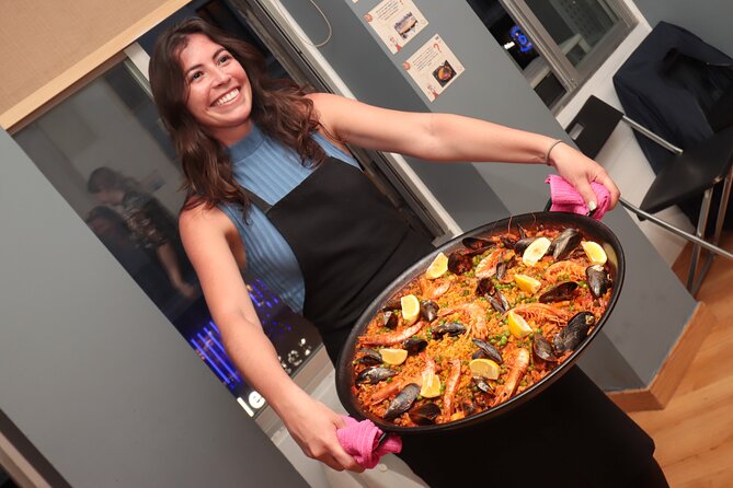 Paella Workshop with Bottomless Sangria in Central Madrid - Where the workshop starts in Madrid, and how the 3 hours usually move