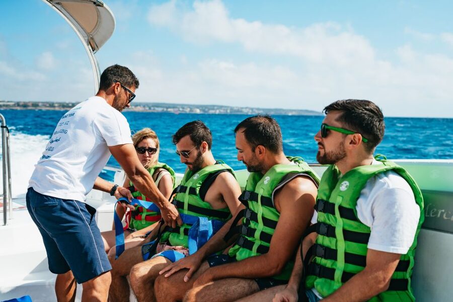 Palma Bay: Parasailing Experience - Safety, Crew Tone, and How to Keep Your Brain Calm