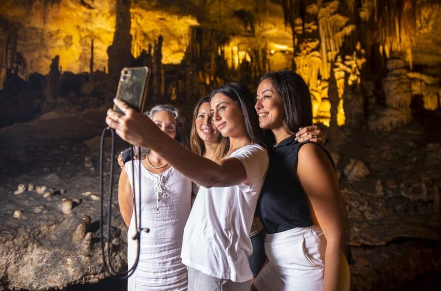Palma: Caves of Drach Entrance, Music Concert, and Boat Trip - Who should book this Drach Caves + Lake Martel tour