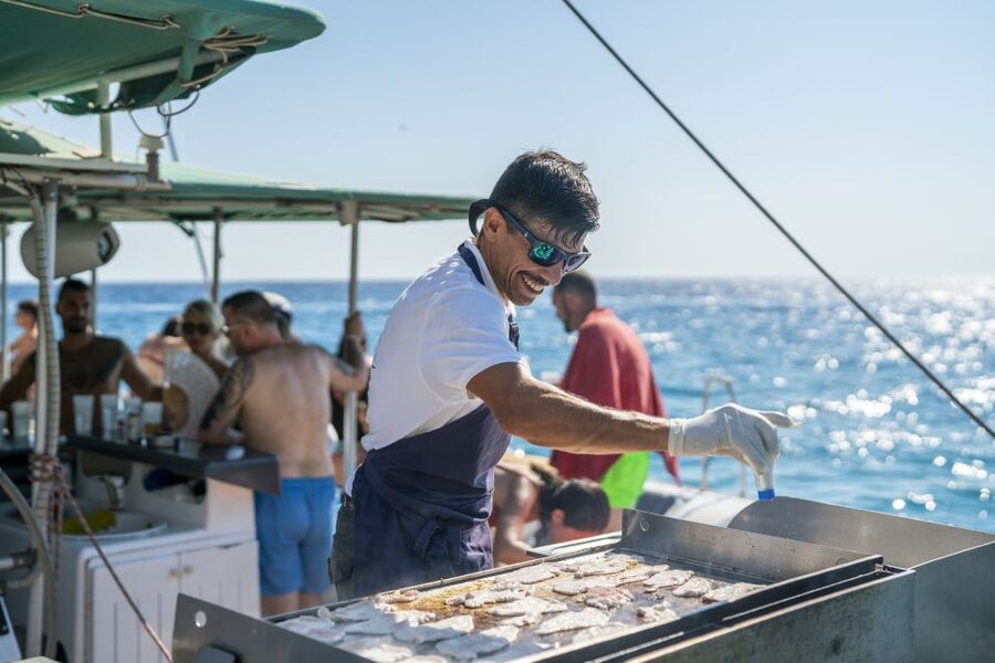 Palma de Mallorca: 5-Hour Catamaran Cruise with Lunch & Swim - Stop One in Portals Vells or Cala Vella: Swim and Snorkel Setup