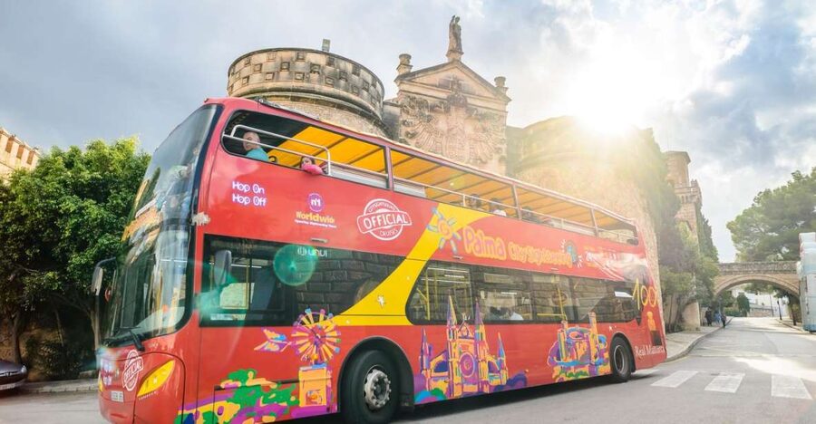 Palma de Mallorca: City Sightseeing Hop-On Hop-Off Bus Tour - Comfort, crowds, and the one real snag to plan around