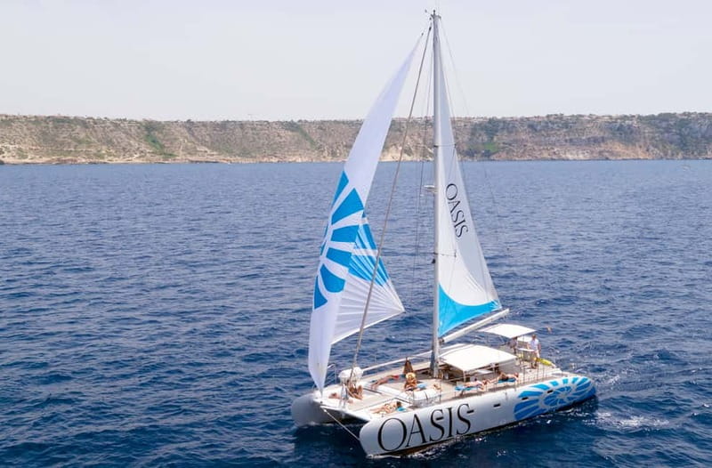 Palma de Mallorca: Deluxe Catamaran Sailing Tour with Meal - Cala Vella swim stop: why this cove time matters