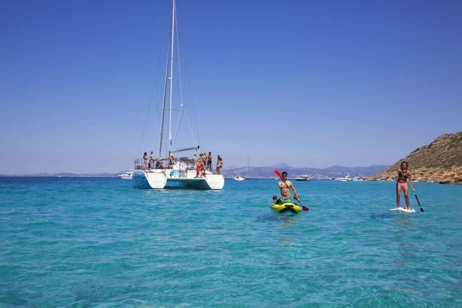 Palma de Mallorca: Deluxe Catamaran Sailing Tour with Meal - The Oasis comfort edge: small group, clean boat, helpful crew