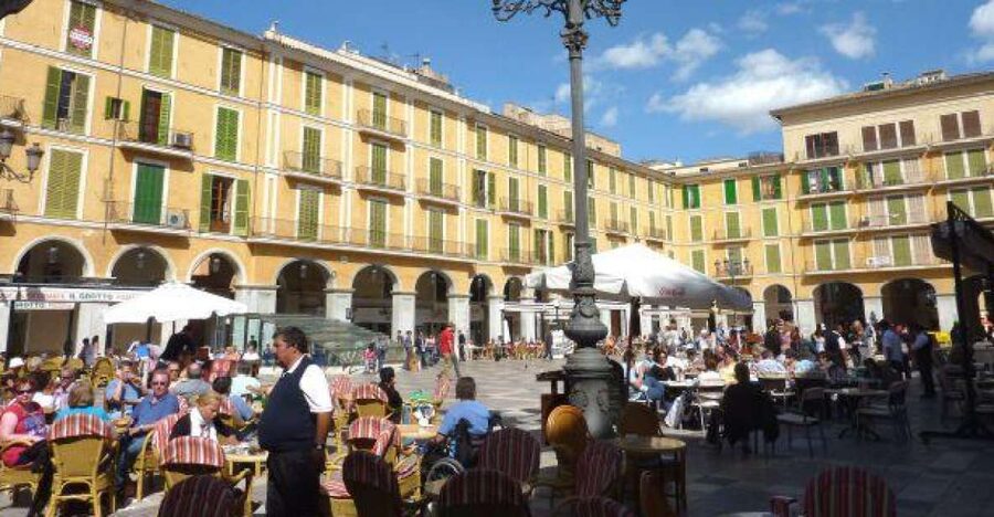 Palma de Mallorca: Guided Tour of the Old Town - La Lonja exchange and Consolat de Mar, the city’s business brain