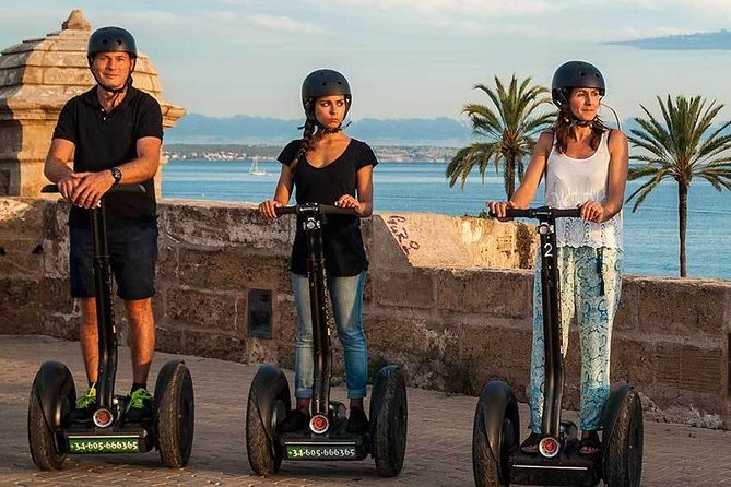 Palma de Mallorca Old Town Segway Tour - Alrededores de la Catedral y Almudaina Palace: Getting Your Bearings