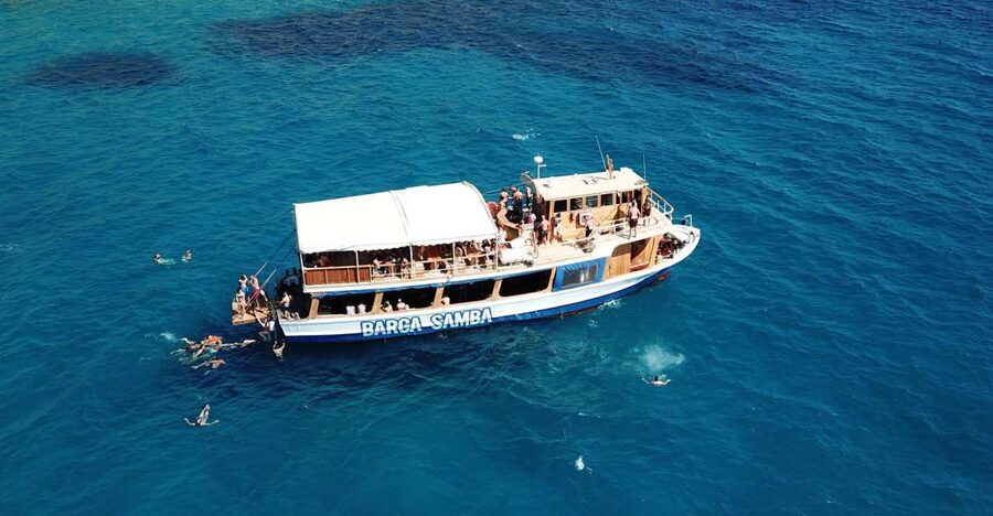 Palma de Mallorca: Palma Bay Boat Tour with Snorkeling - Entering Barca Samba on Your Own Time, Not the Ship’s