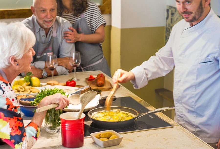 Palma de Mallorca: Spanish Cooking Experience - Hosts, language, and how the class adapts to different skill levels
