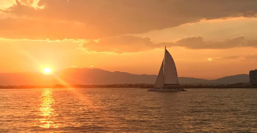 Palma de Mallorca: Sunset Sailing Catamaran Trip with Drink - Why This 1.5-Hour Sunset Sail Works in Palma