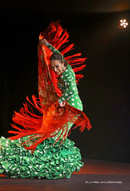 Palma: Flamenco Show at Tablao Flamenco Alma with Drink - Seating and sightlines, how to use the photo reel to avoid disappointment