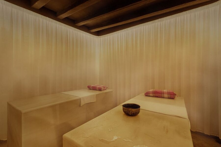 Palma: Hammam Al Àndalus Bath Session with Massage Options - Who Should Book, and Who Should Skip
