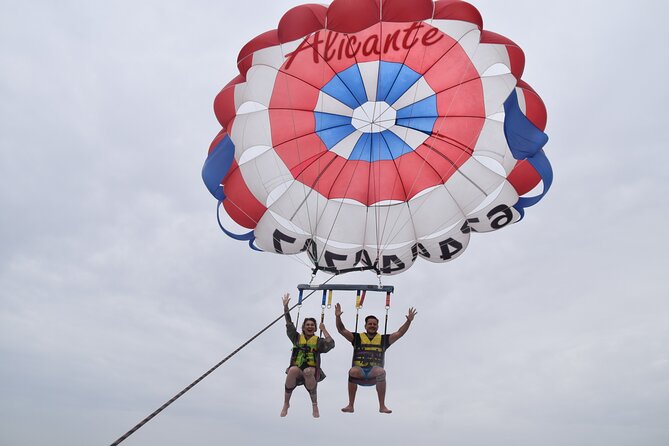 Parasailing in Alicante - Alicante Parasailing: What the Flight Feels Like at 150 Meters