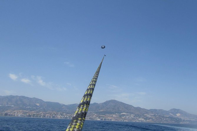 Parasailing in Fuengirola - The Highest Flights on the Costa - From office to harbor: how the day starts