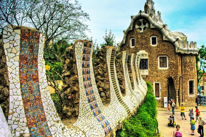 Park Guell and Sagrada Familia Private Tour with Hotel pick-up - The Value Question: Is $380.93 Per Person Good Use of Your Time?