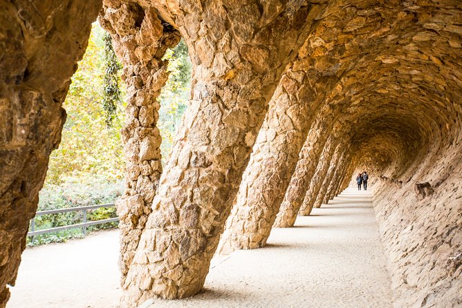 Park Guell Guided Tour with Skip the line Ticket - Radio headsets and what to do if audio is tricky
