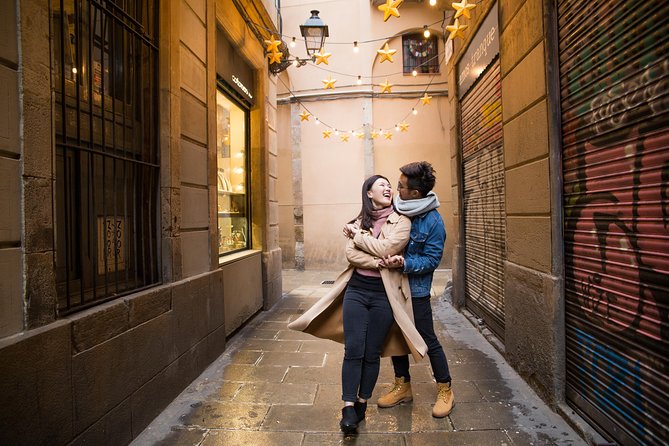 Photoshoot tour in Barcelona Secret Corners - Pont del Bisbe: The Instagram Bridge Moment