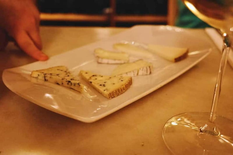 Picasso Museum and Walking Tour Plus Wine Tasting Upgrade - Carrer dAvinyó 44 and Les Demoiselles dAvinyó inspiration
