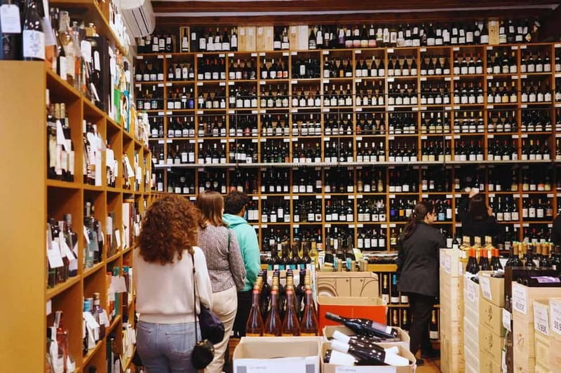 Picasso Museum and Walking Tour Plus Wine Tasting Upgrade - Finishing on Carrer Montcada, ready for your self-guided museum visit