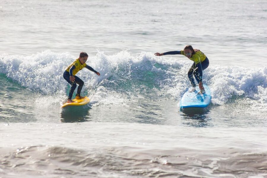 Playa del Inglés Maspalomas: High Quality Surf Classes - Equipment and Wetsuits: What You Do Not Need to Carry