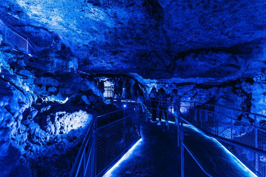 Porto Cristo: Caves of Hams Entry Ticket - Samson’s pillars, Fra Mauro plains, and the Pit of Hell
