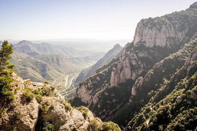 Premium Montserrat & Wine Full Day Tour from Barcelona - Practical tips: how to make Montserrat feel easy