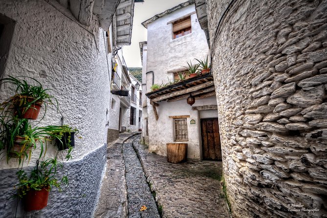 Premium Scenic Daytrip to Alpujarra Villages from Granada (Max 8) - Puente Nazari de Tablate: The Mountain Gorge Stop That Starts the Day Right