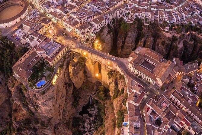 Private Day Trip to Ronda from Malaga with Driver-Guide - Lunch and free time in Ronda: how to use the 2-hour window